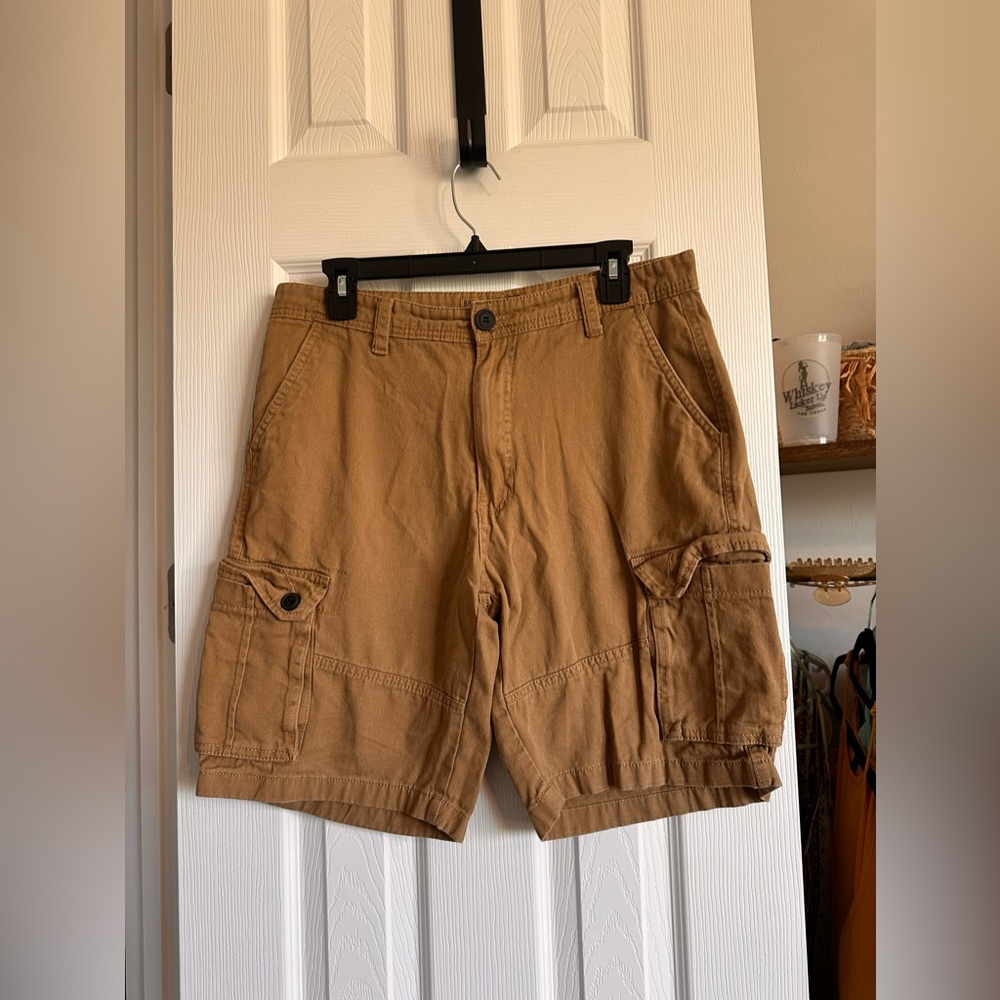 Men's Tan Cargo Shorts